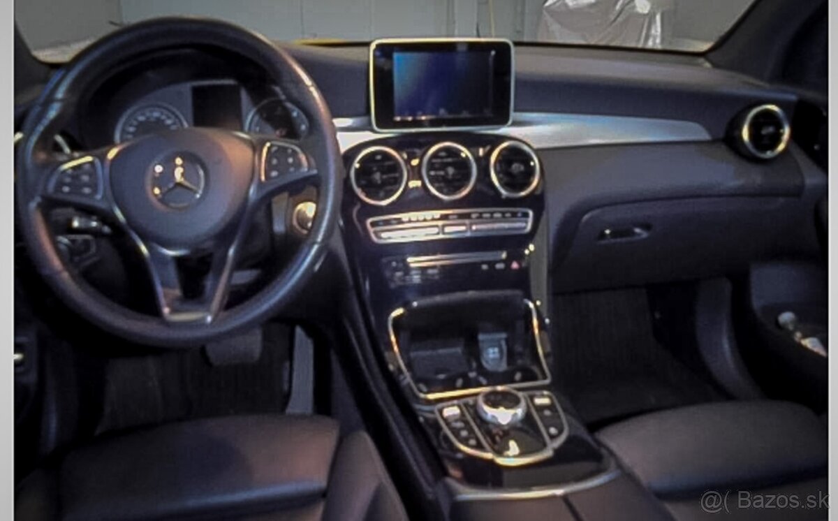 Mercedes-Benz GLC SUV 220 d 4MATIC A/T. - 20