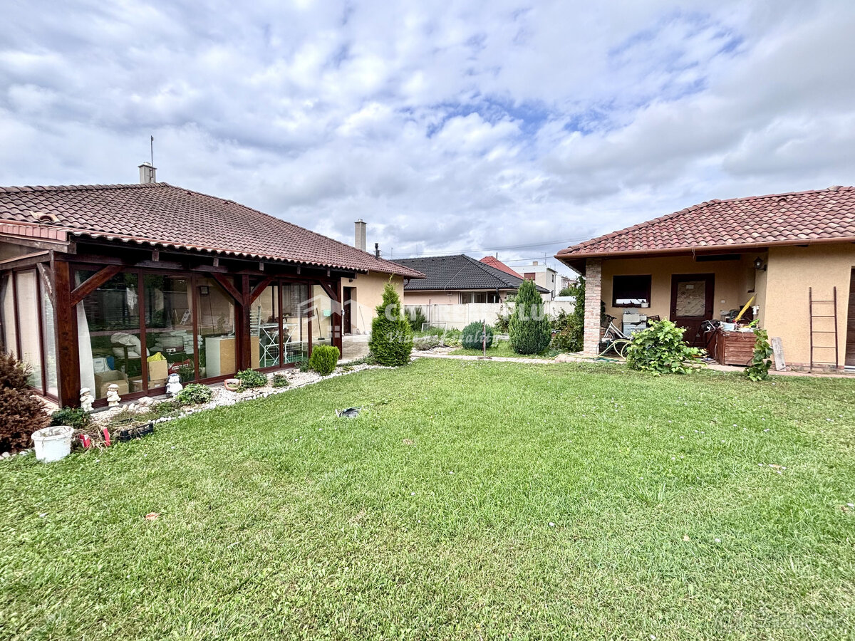 Ponúkame Vám na predaj 5 izbový rodinný dom v obci Bajč - 20