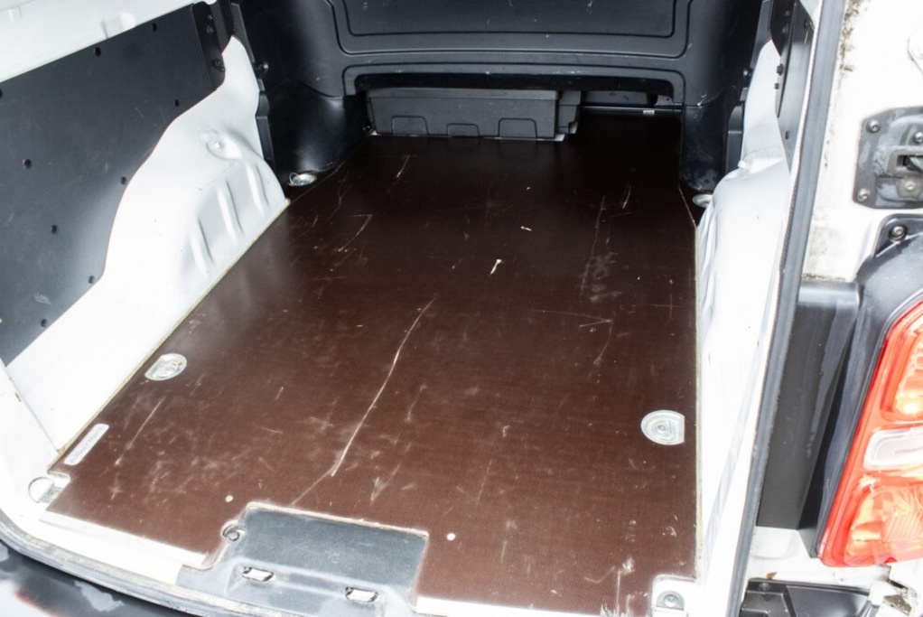 Toyota Proace 2.0 D-4D, 106kW (2022) - 20