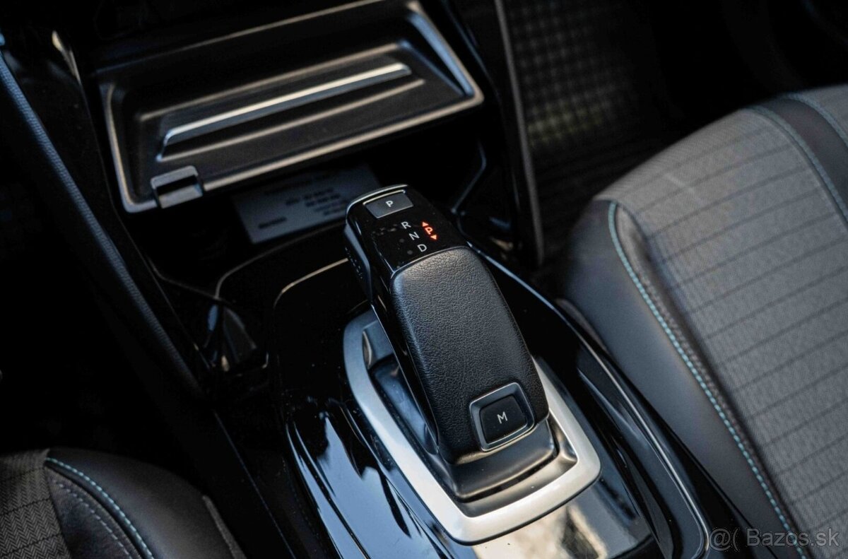 Peugeot 2008 1.2 PureTech 130 Allure Pack EAT8 - 20