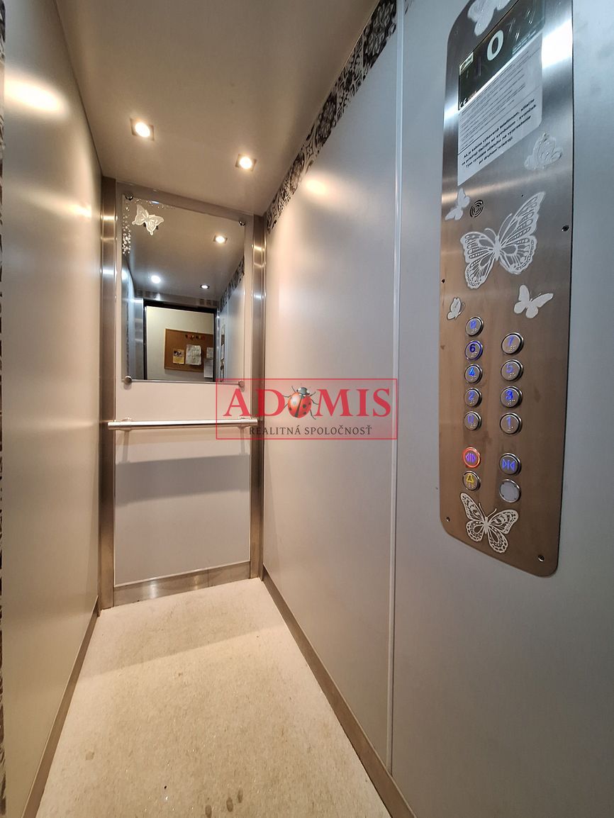 predám 3-izb byt, balkón, Humenská ul.,Košice - Terasa - 20