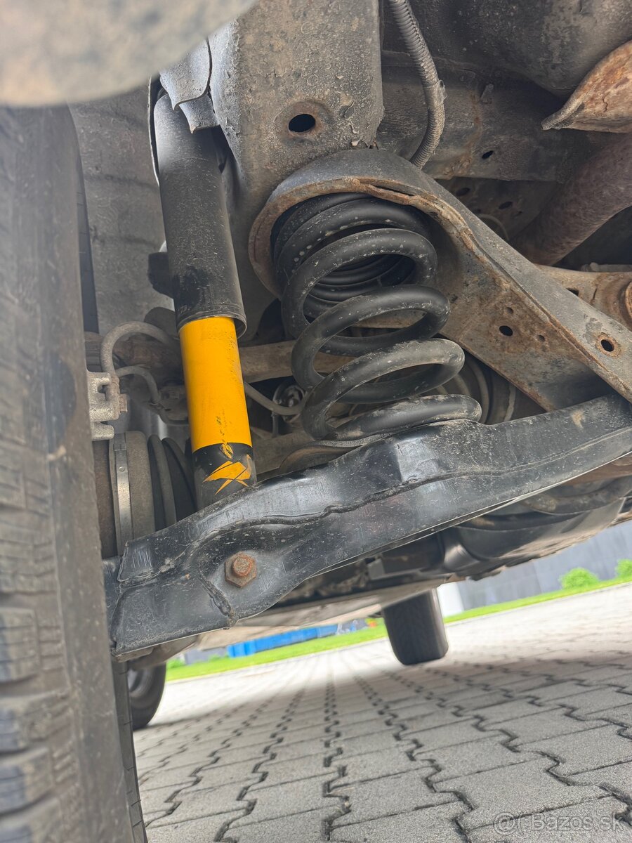 Mitsubishi Pajero Montero 3.2D - 20