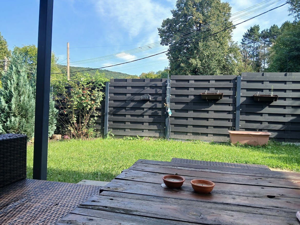 Prenajmem velky 130m2 byt so zahradkou v dvojdome Marianka - 20