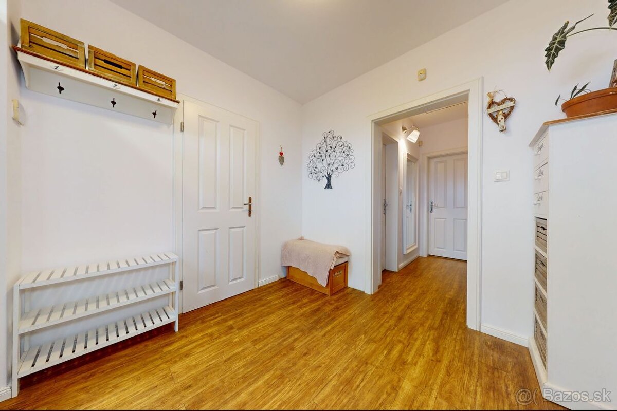 Nádherný rodinný dom v Malinove - 20