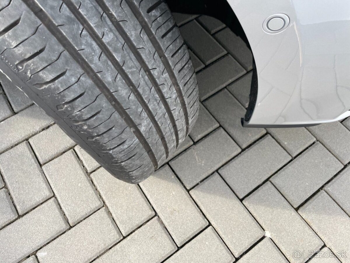 Ford Focus MK4 Com. 1.5TDCI 88kW TITANIUM - 20