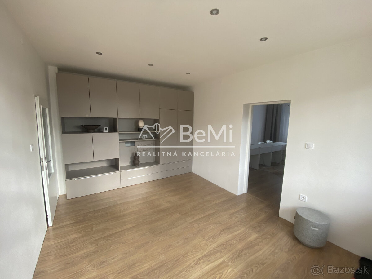 Nitra Zobor rodinný dom , pozemok 1 088 m2 ID 562-12-MIG - 20