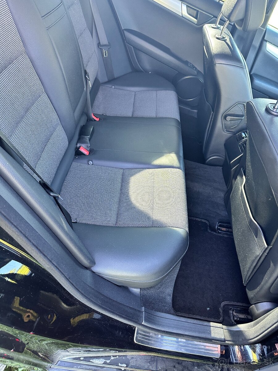 Mercedes Benz 300 CDI 4 Matic - 20