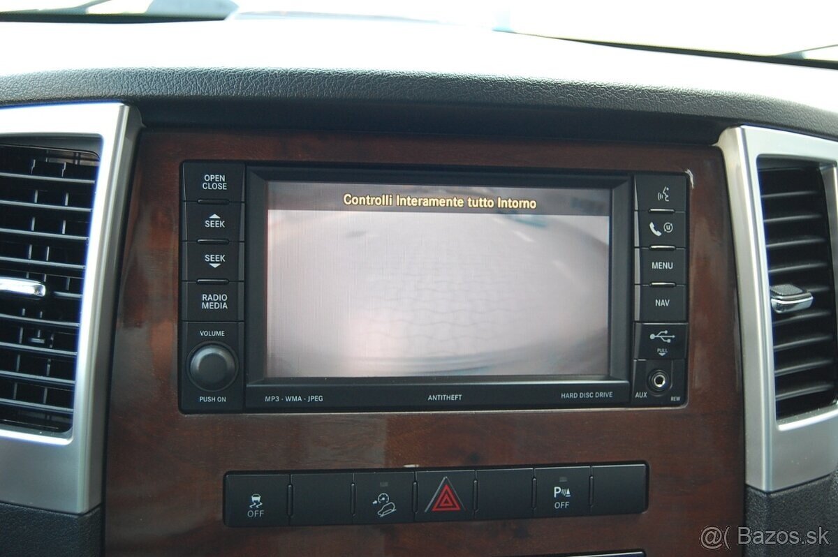 Jeep Grand Cherokee - 20