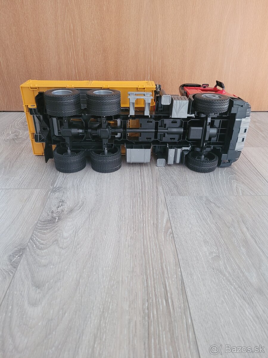 Bruder nakladne auto s rukou - 20