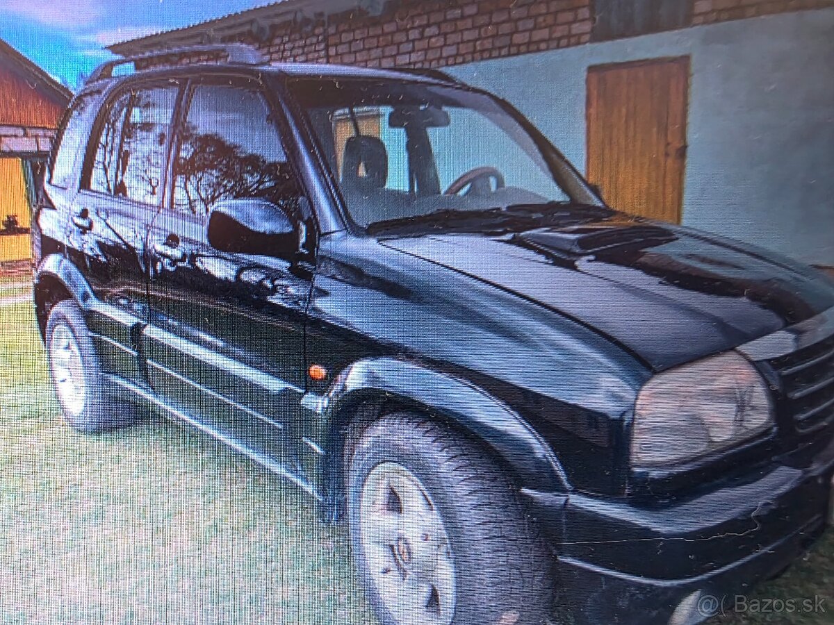 Suzuki Grand Vitara predná kapota - 20
