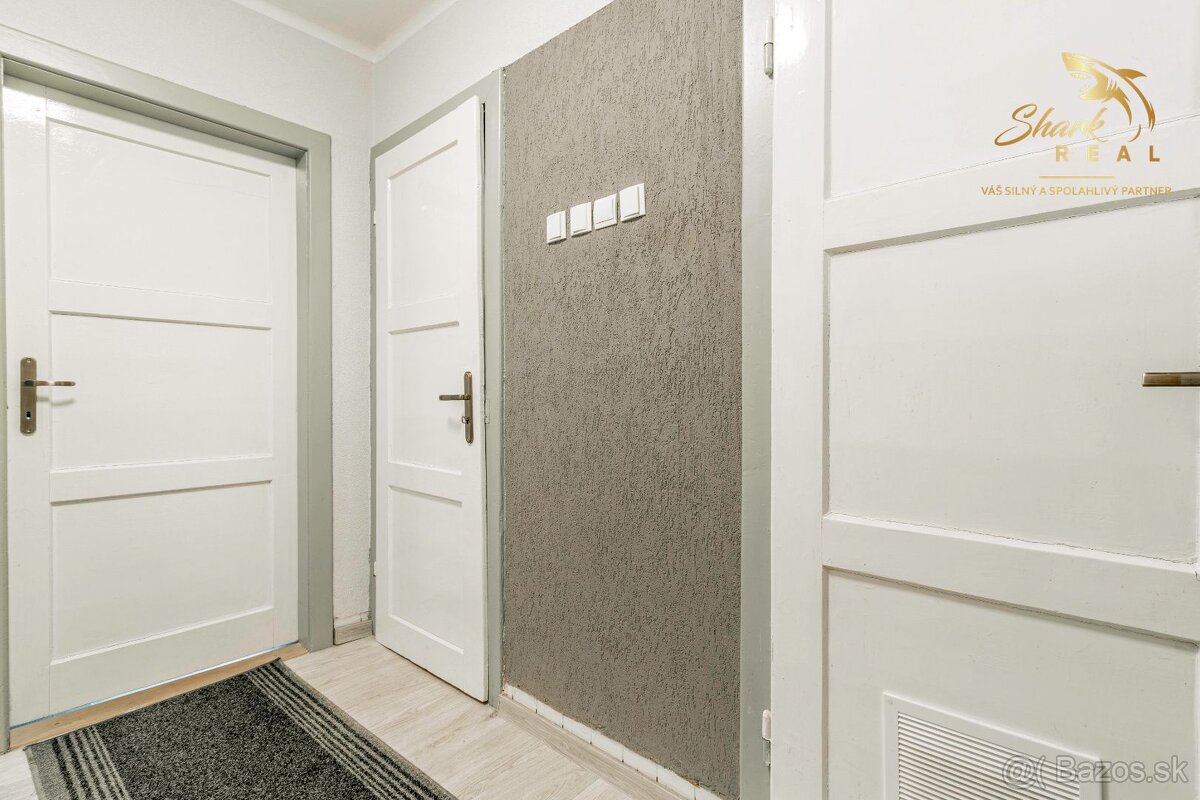 REZERVOVANÉ - Na predaj pekný dom so záhradou - 20