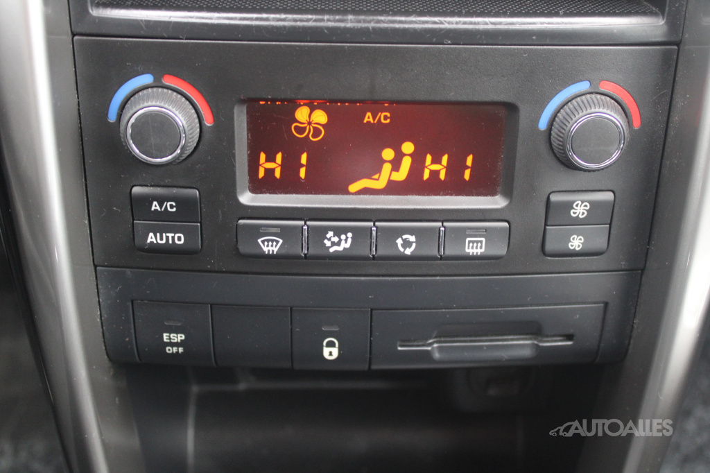 Peugeot 207 1,4 i 70 kW - 20