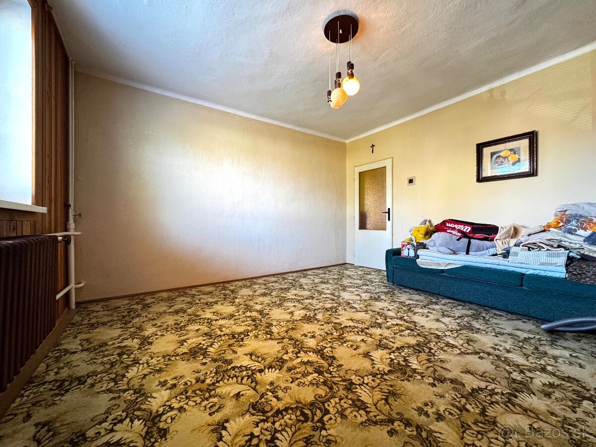 NA PREDAJ - Priestranný 5-izbový rodinný dom Ľubeľa - 20