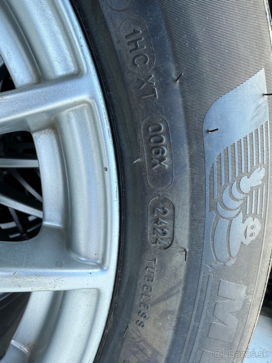 PREDÁM sadu 17" AL disky Mercedes-Benz +zimné pneu MICHELIN - 20