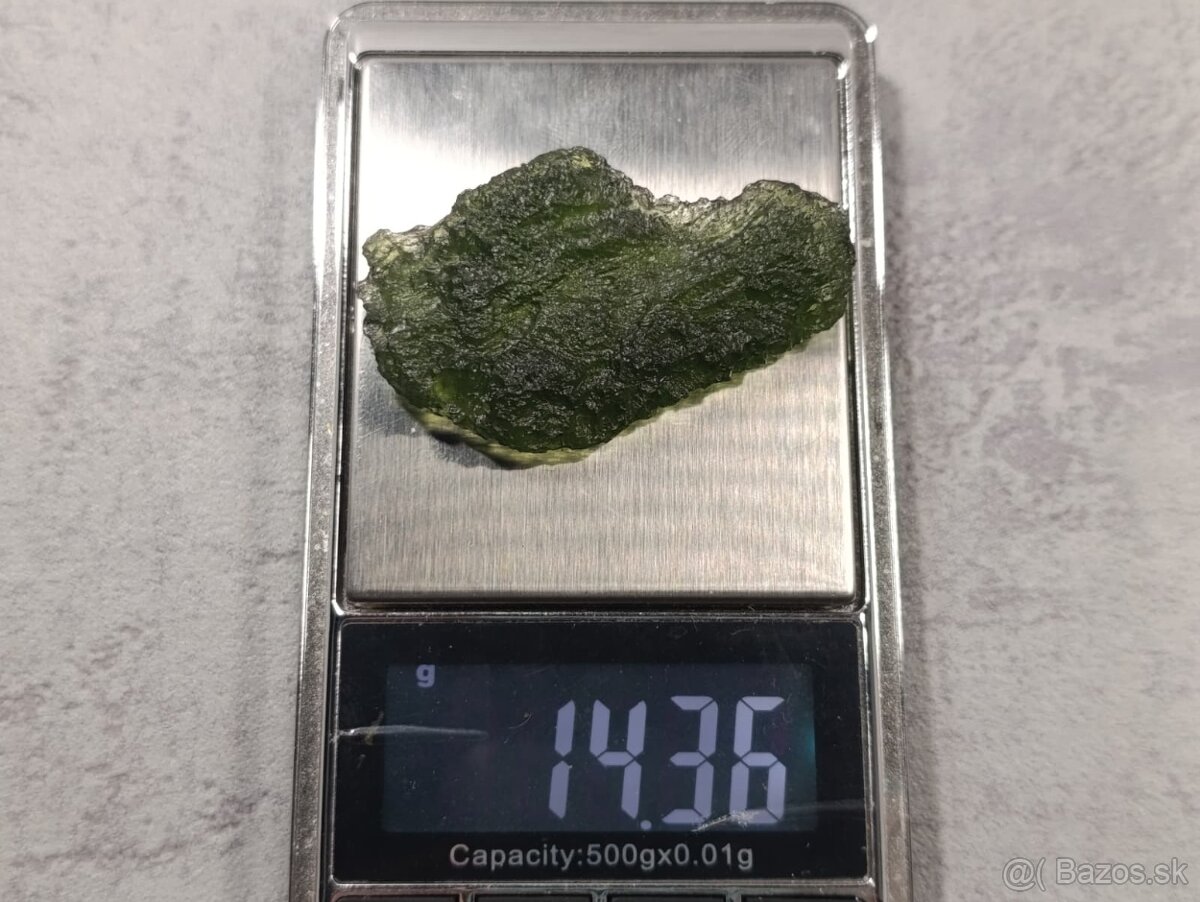 Krásný velký Vltavin z Chlumu, 14,36 gramu, ve stojánku - 20