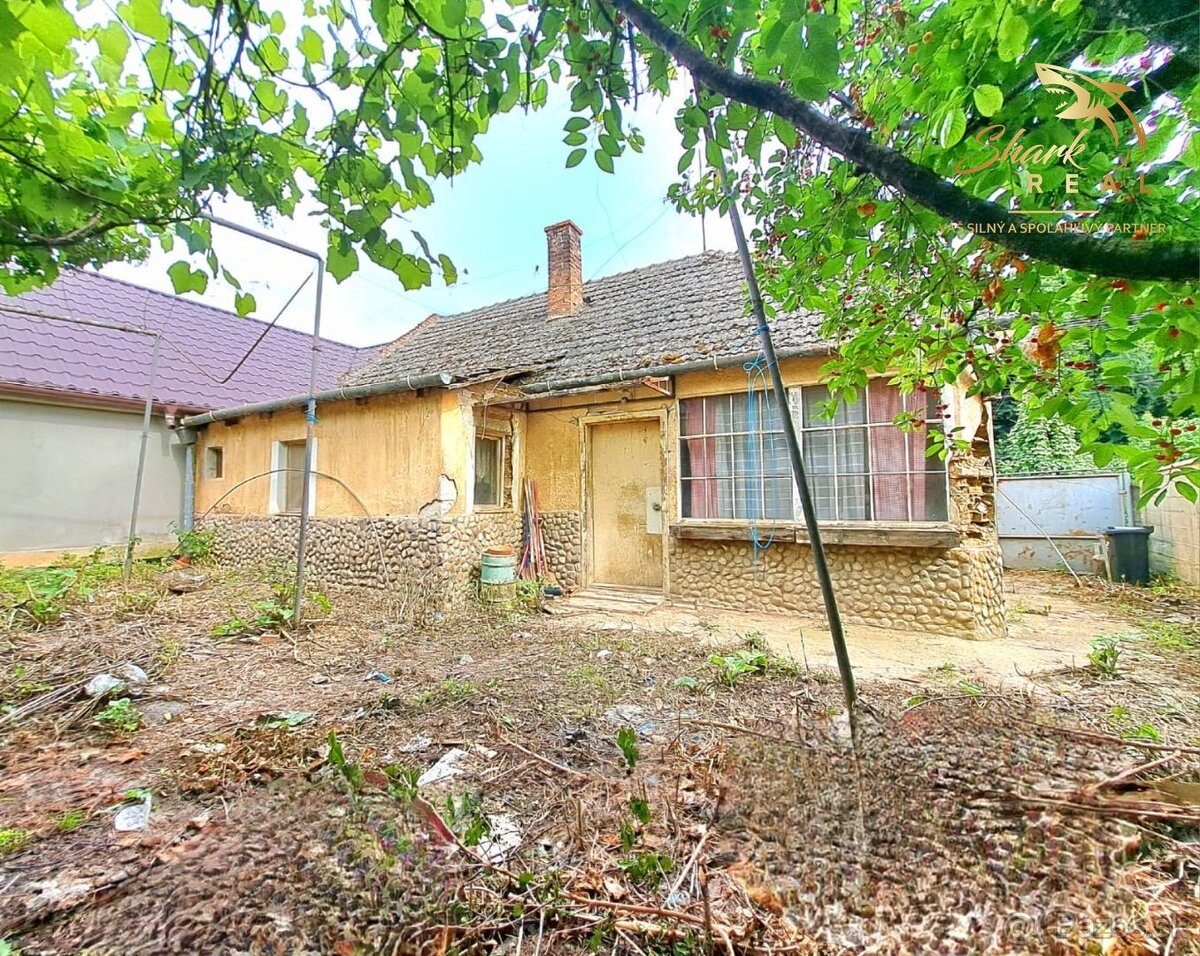 REZERVOVANÉ / Domček s veľkým potenciálom - 20