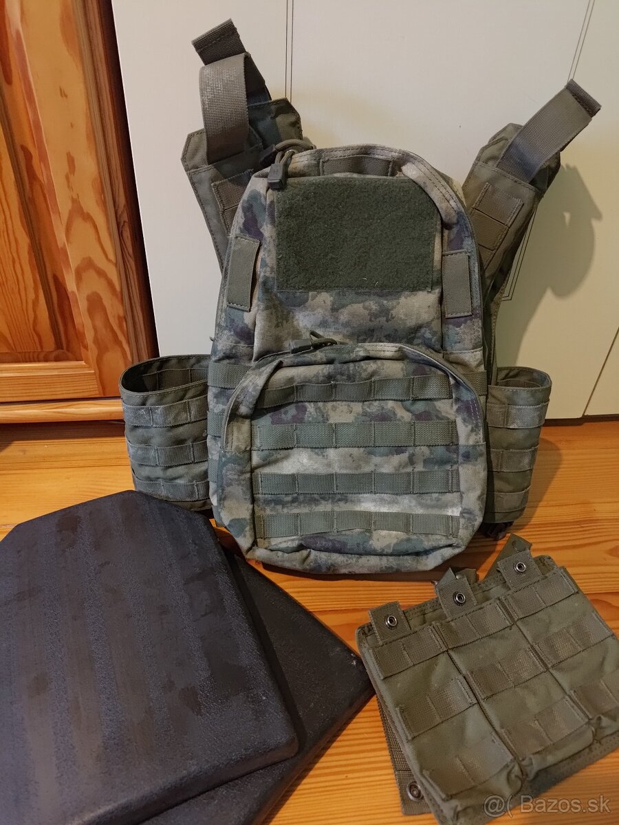 AK-47,AK 74U, hi-capa, výstroj - 20