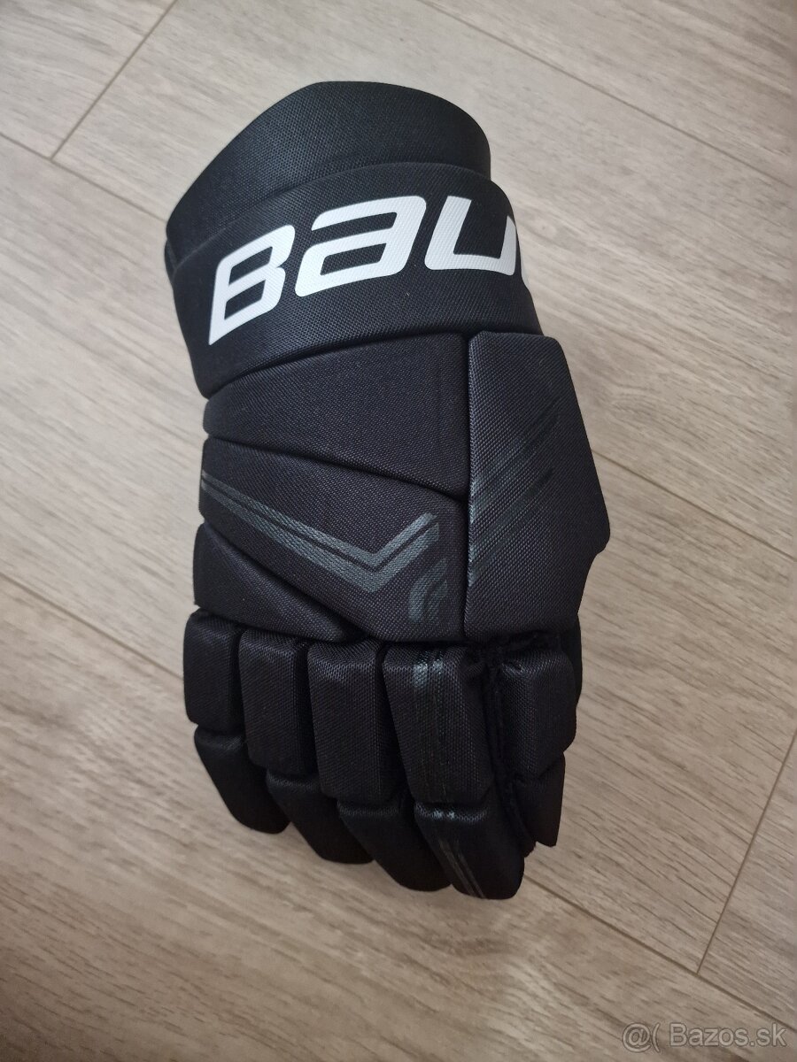 Hokejová výstroj - 20