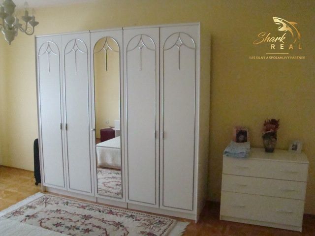 Na predaj luxusná rodinná vila - 20