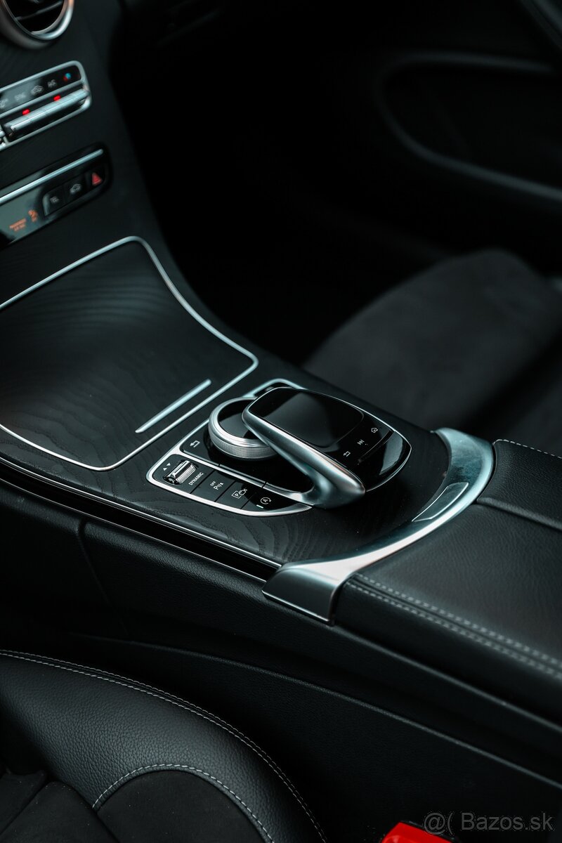 Mercedes C trieda Kupé 220 d 4MATIC A/T - 20