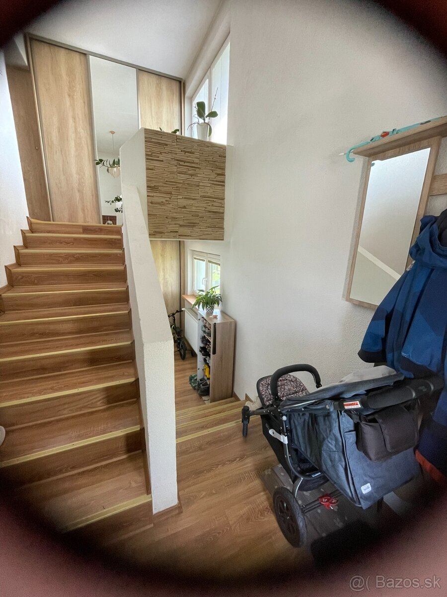 Zrekonštruovaný rodinný dom pripravený na nasťahovanie - 20