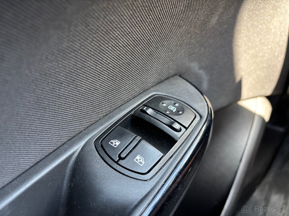 Opel Corsa 1.4 Enjoy - 20