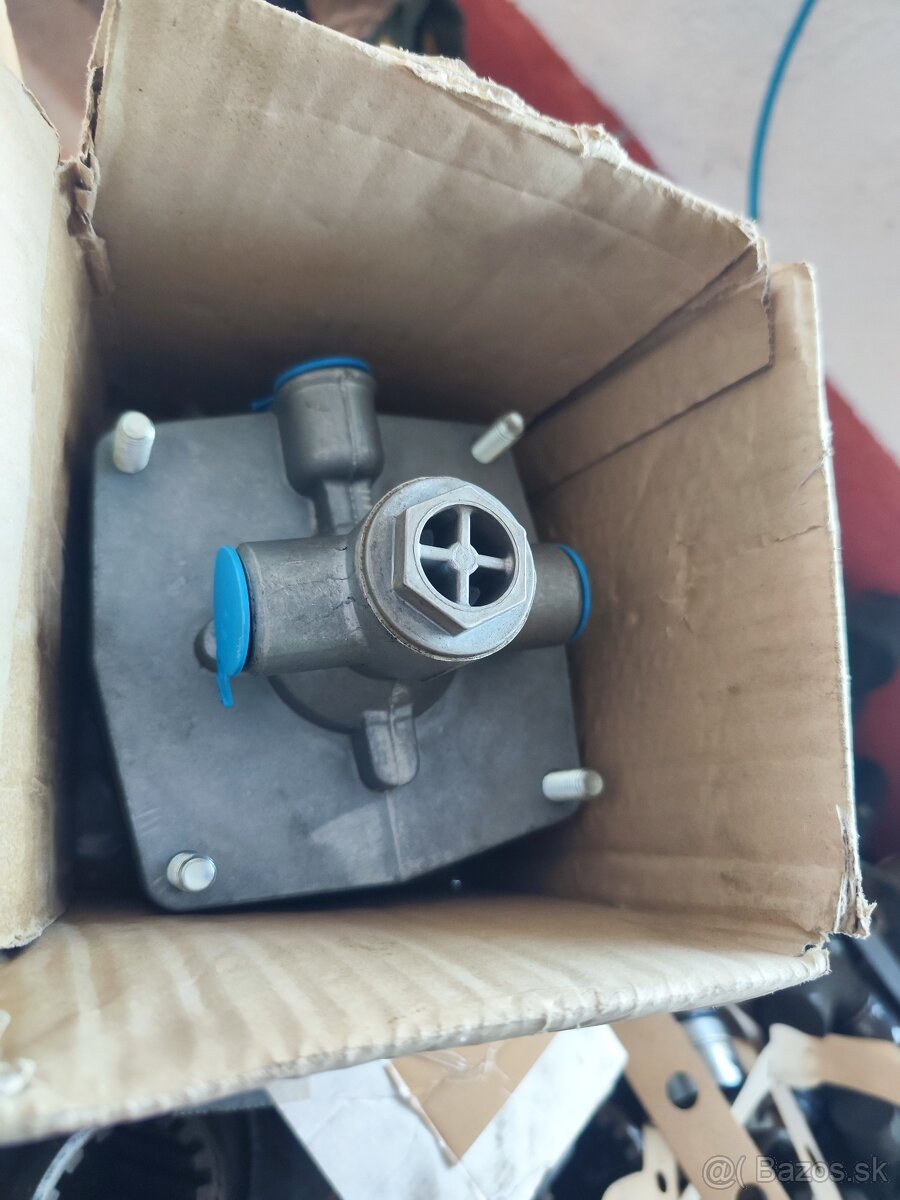 Náhradné diely - 20