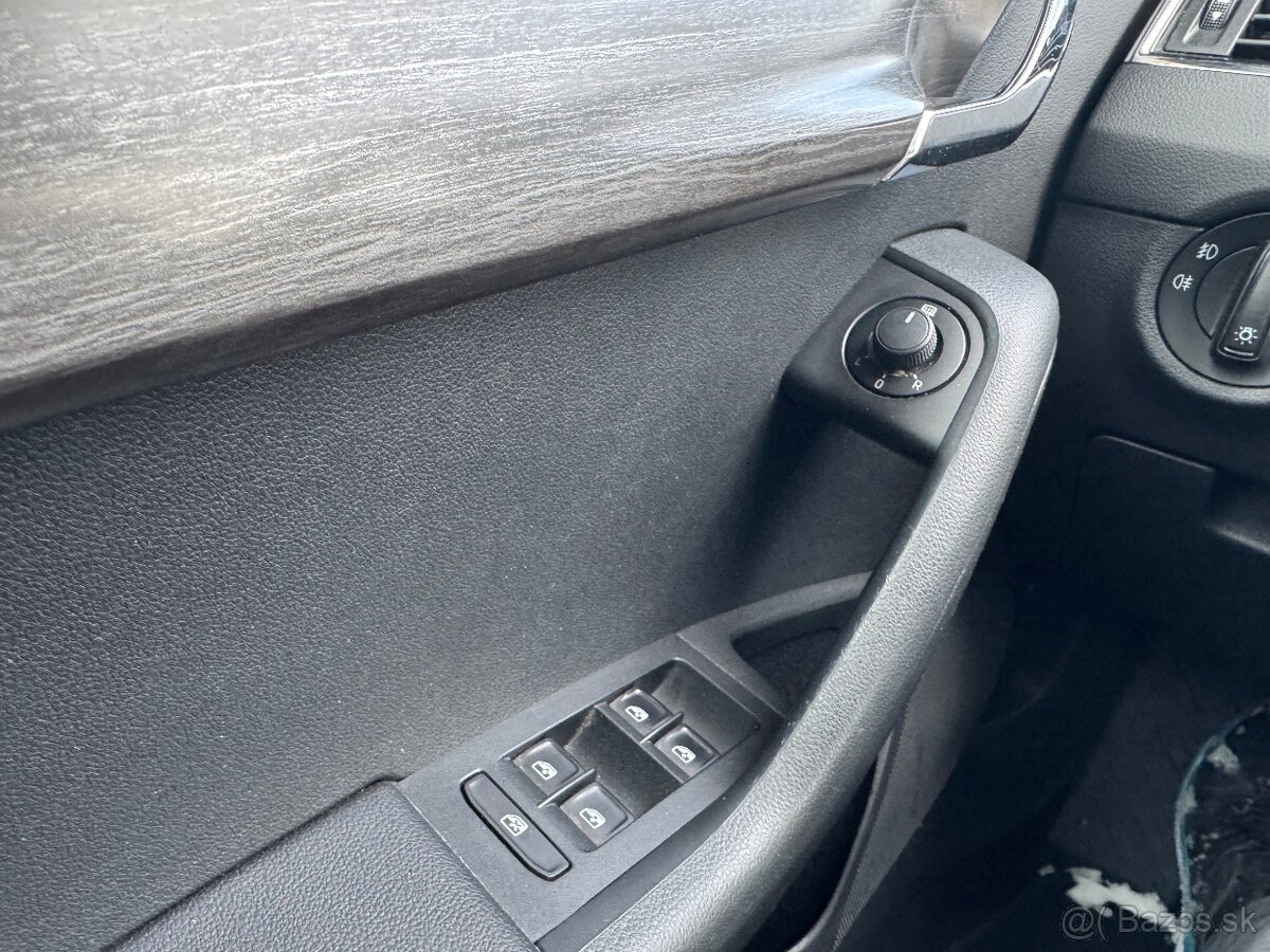 Škoda Octavia SCOUT 3 2.0 TDI 4x4 - 20