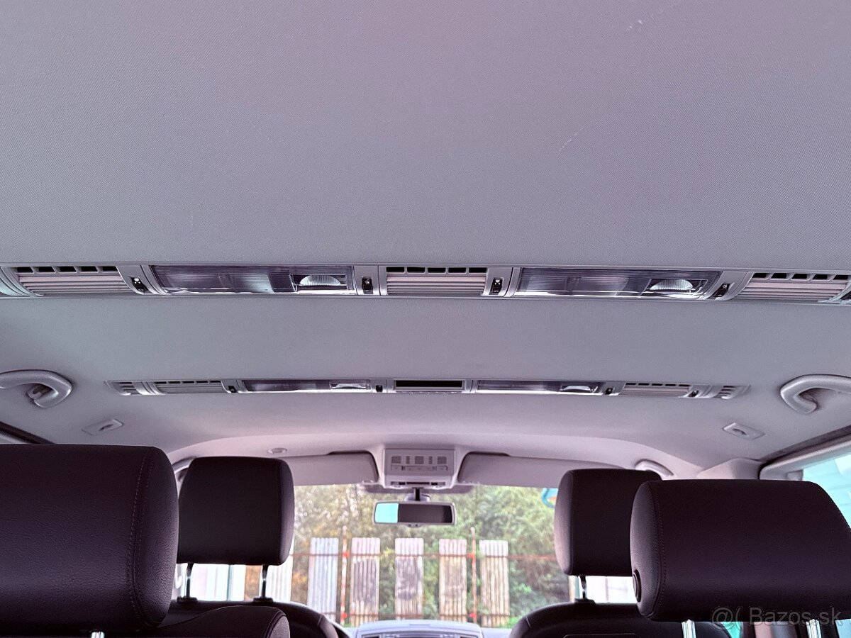 VW Multivan 2.0 TDI Highline 4Motion - 20