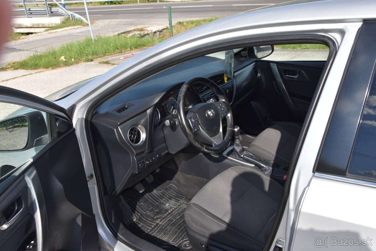 Toyota Auris 2.0 l D-4D DPF Active - 20