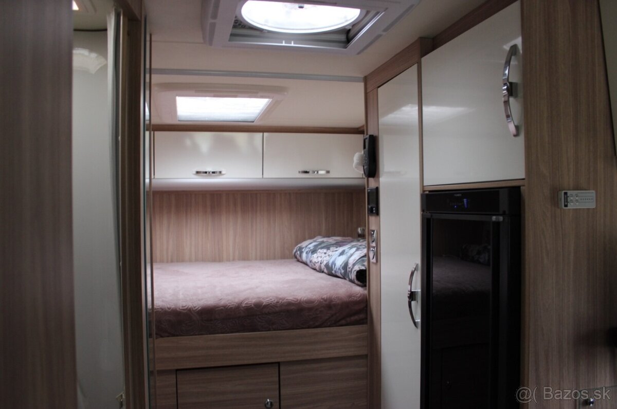 Burstner IXEO 710 TOP STAV - 20