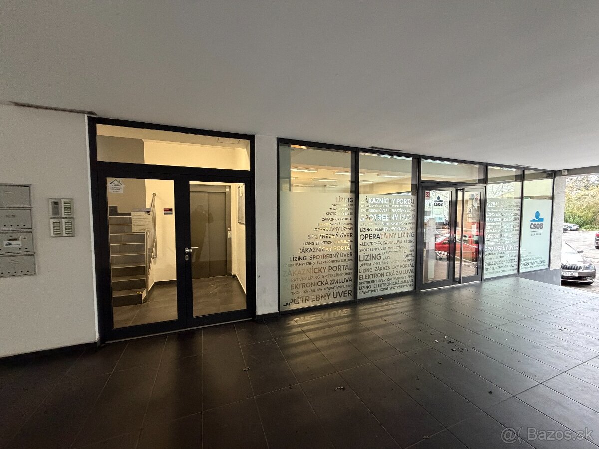 Luxusný, veľkometrážny byt 137m2 s 2 terasasami v Centre - 20