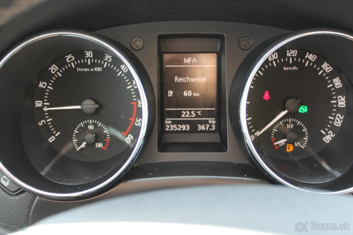 Škoda Yeti 2.0 TDI 140k 4x4 Experience DSG - 20