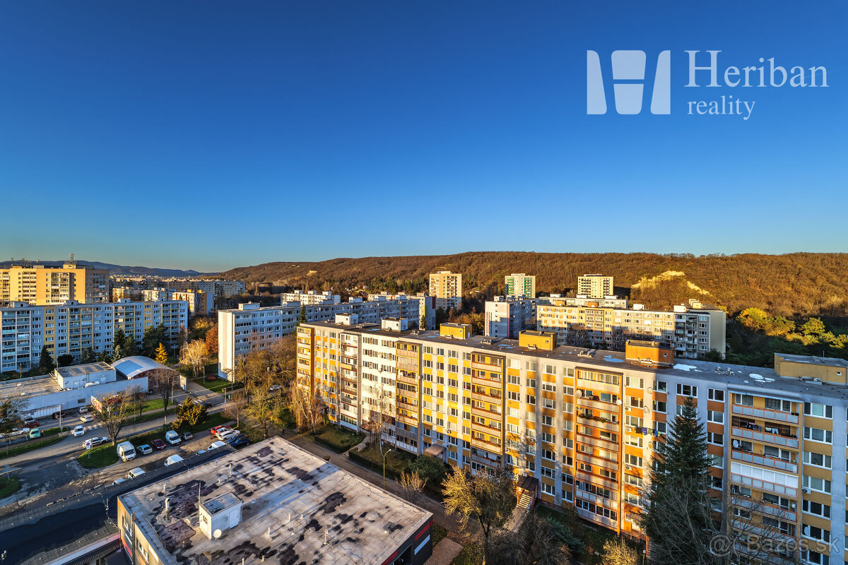 Ždiarska, 3izbový byt nová rekonštrukcia s výhľadom, 2loggie - 20