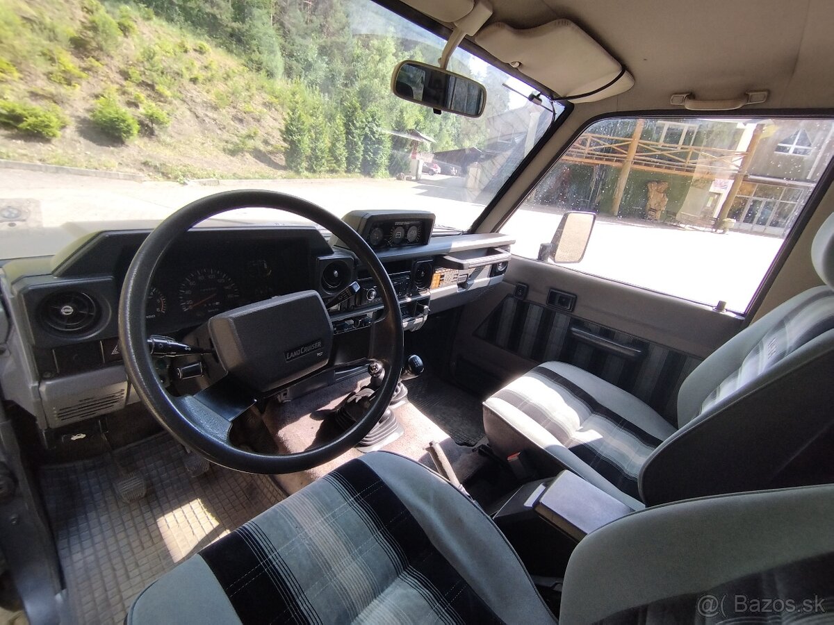 Toyota Land cruiser 70 - 20