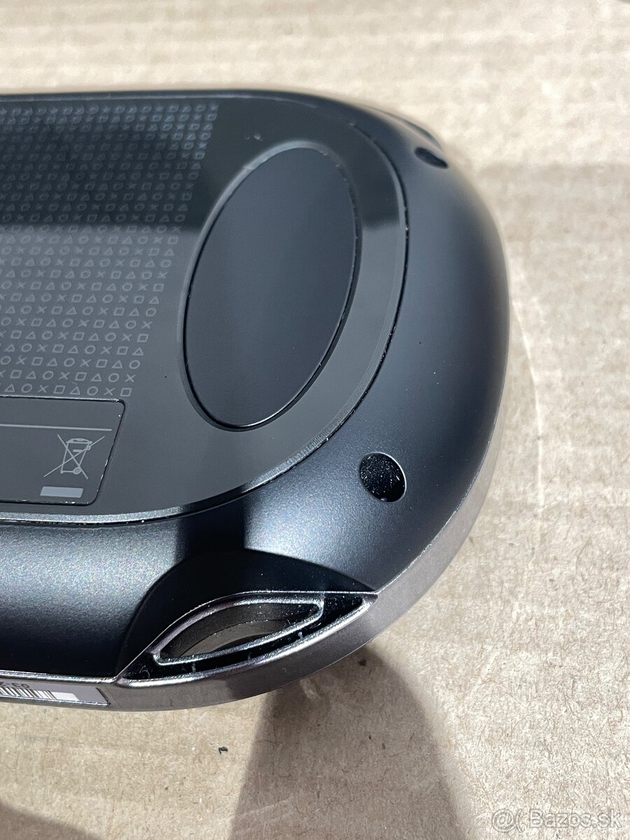 PS VITA PCH-1004 OLED displej -folia +8GB - 20