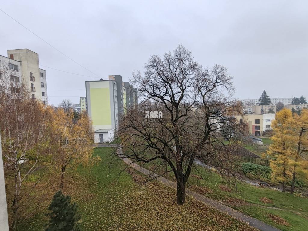 Sečovce - ul. SNP, 3. izb. byt, 48 m2 + loggia, po rekonš. - 20