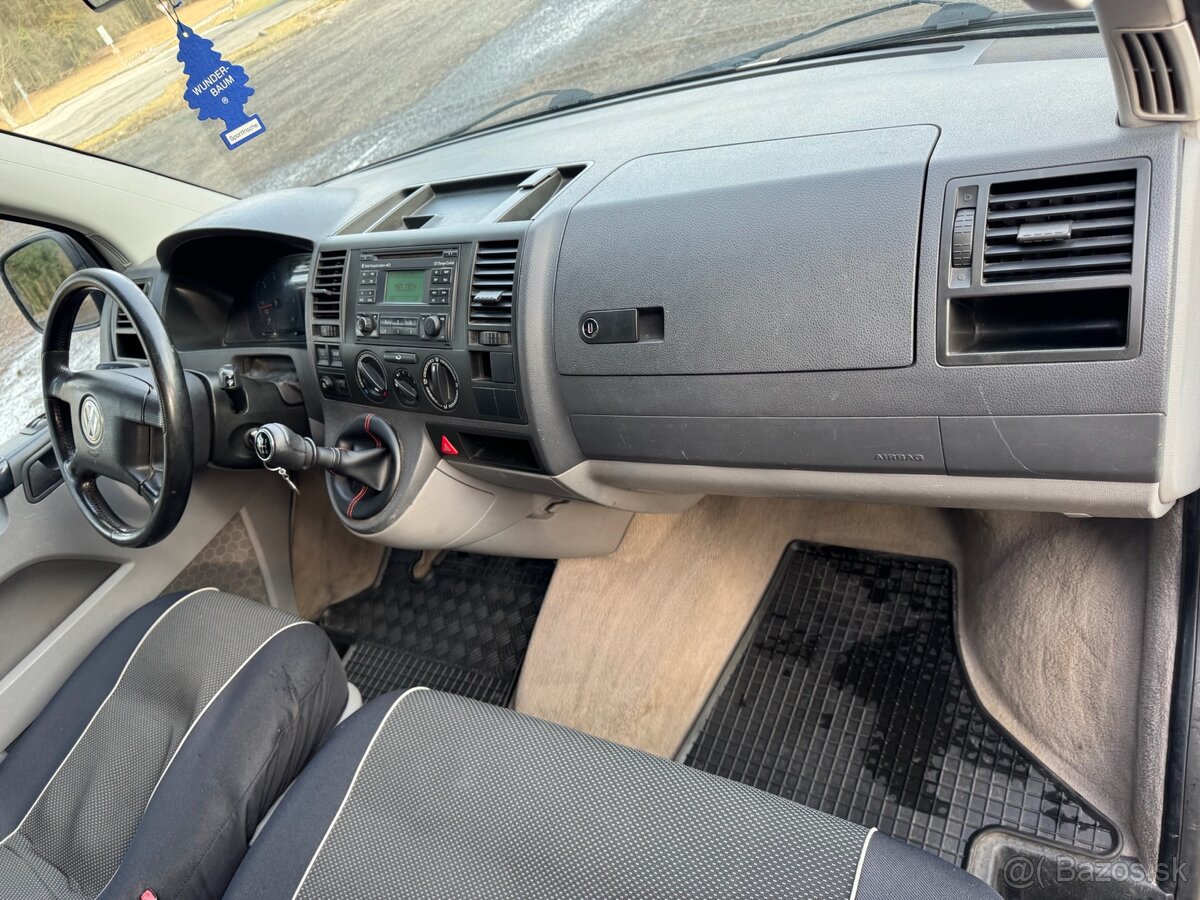 Volkswagen Transporter T5 2.5TDI Hitop Long - 20