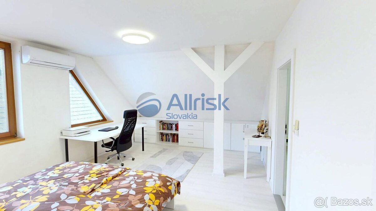 REZERVOVANÉ Rodinný dom s bazénom, letnou kuchyňou a vôňou d - 20