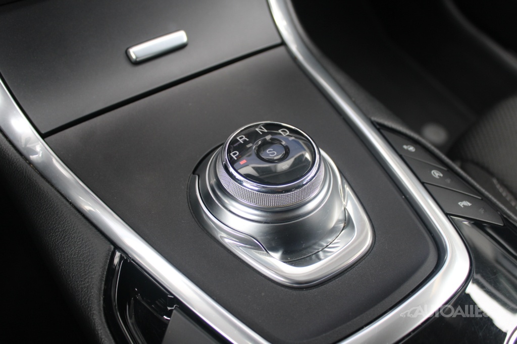 Ford S-MAX 2,0 TDCI 140 kW ECOBLUE AUTOMAT - 20