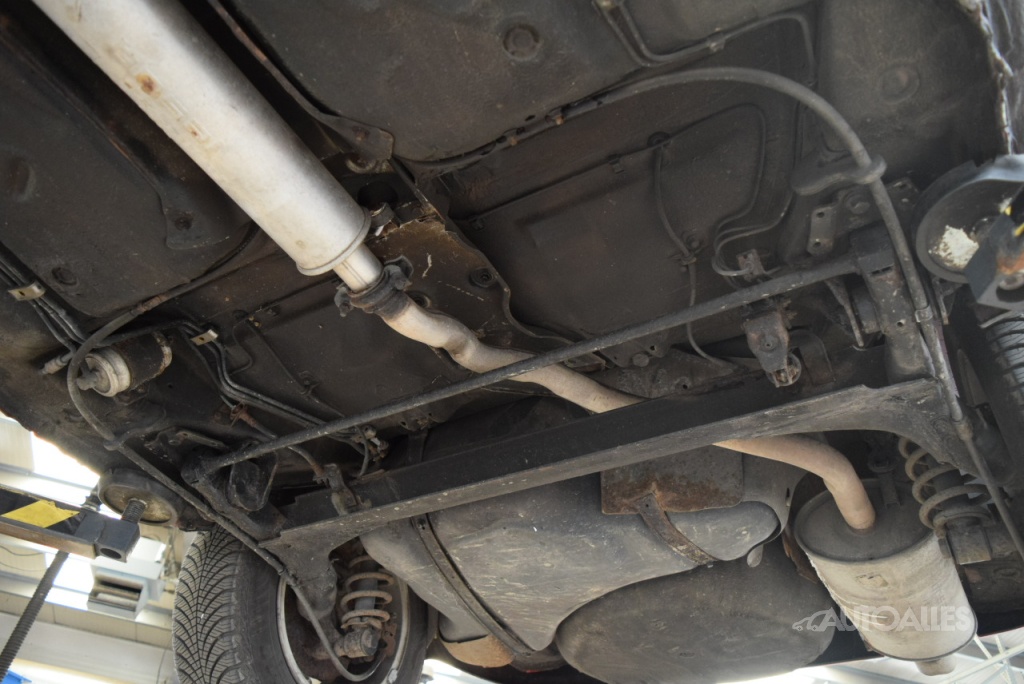 Audi 80 2,0 i 78 kW - 20