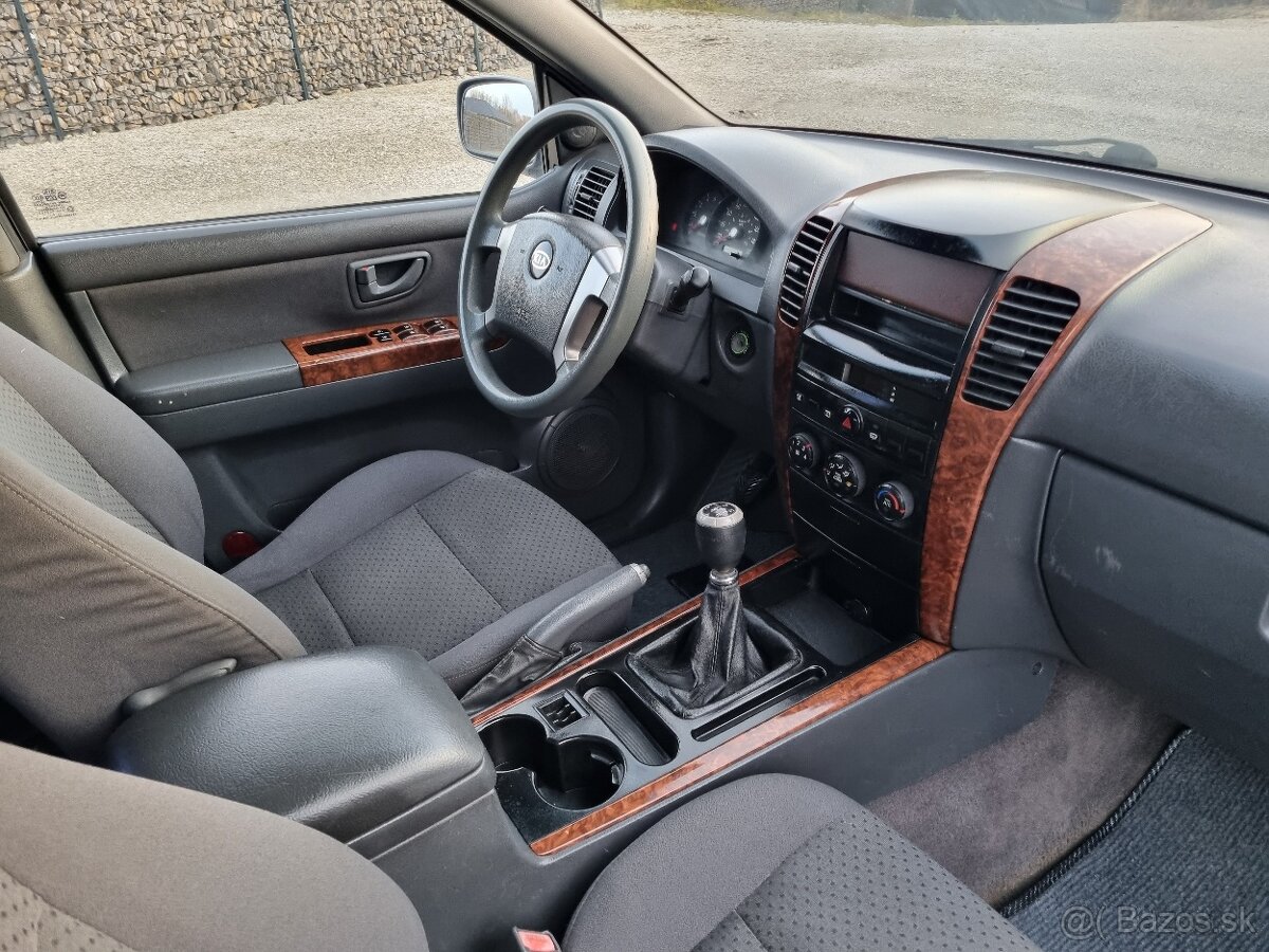 KIA SORENTO 2,5CRDi 4x4 - 20