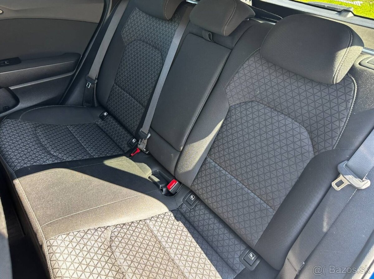 KIA Ceed SW 1.6 CRDi Gold - 20