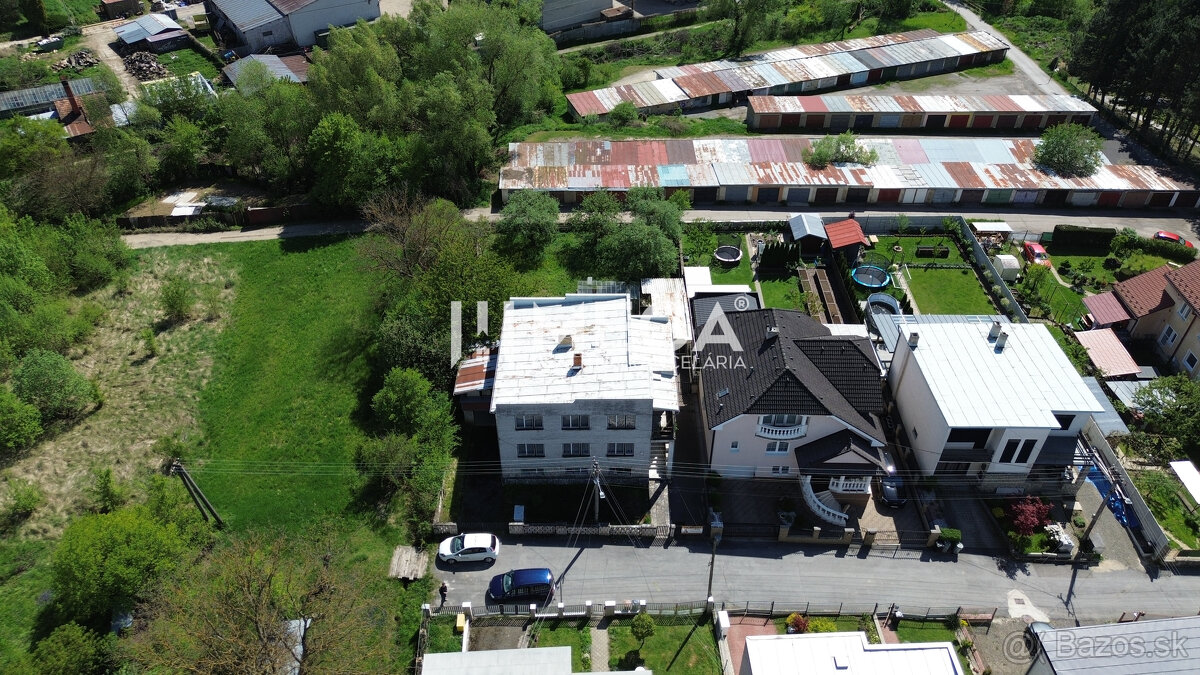 EXKLUZÍVNE NA PREDAJ: 3.podlažný dom v meste Snina - 20