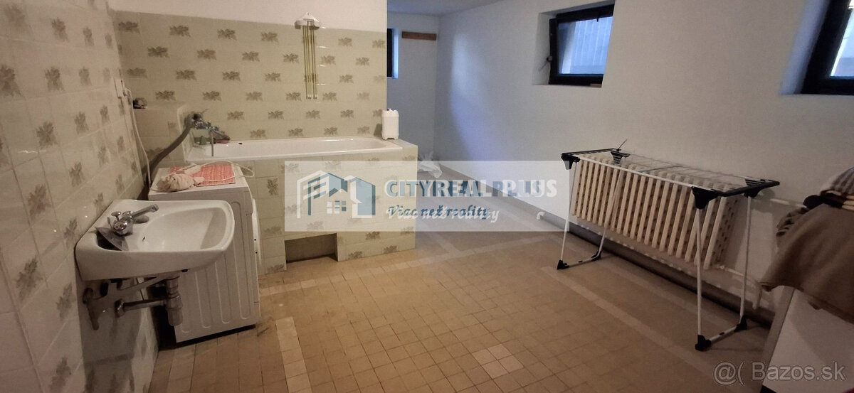 Ponúkame na prenájom 6 izbový rodinný dom v Nových Zámkoch z - 20