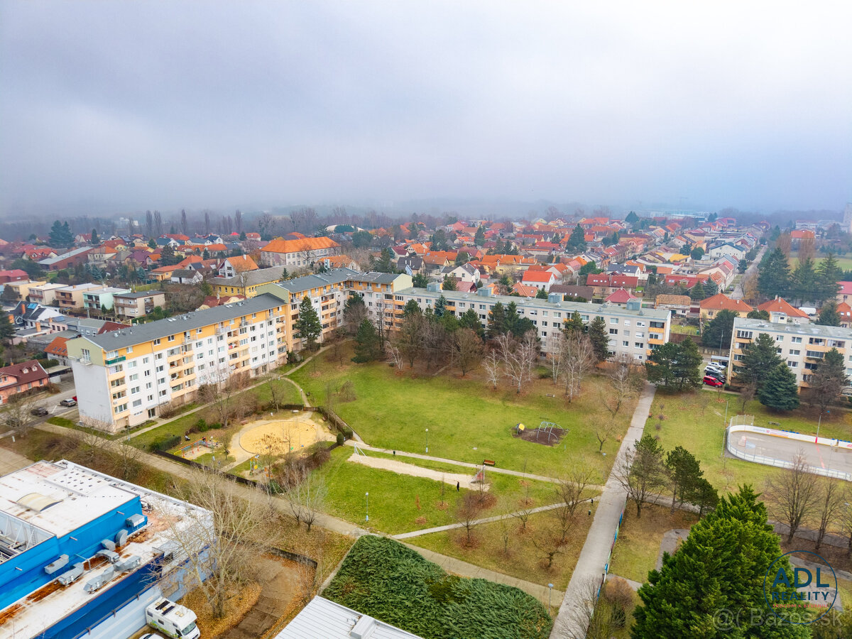 PREDAJ, 3. izbový byt so zasklenou loggiou a pivnicou - 20