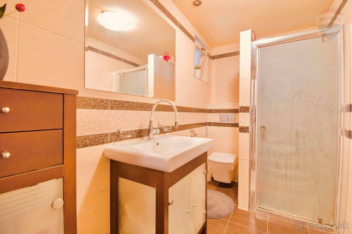 Predaj 4 izbový rodinný dom, krásnym veľkorysým pozemkom, Vr - 20