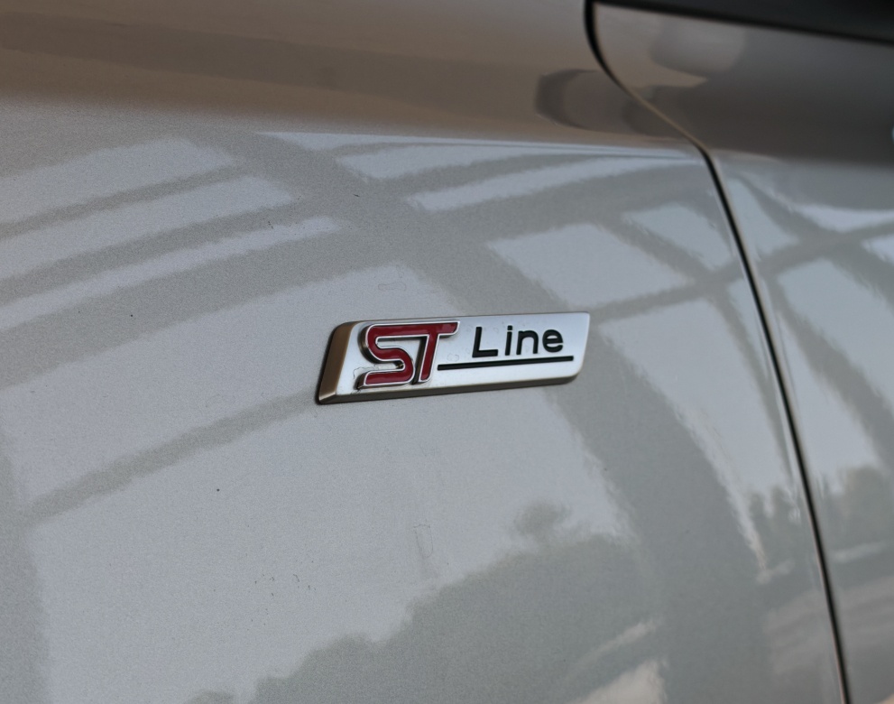 Ford Focus Kombi 1.5 TDCi EcoBlue ST-Line A/T//AJ NA SPLÁTKY - 20