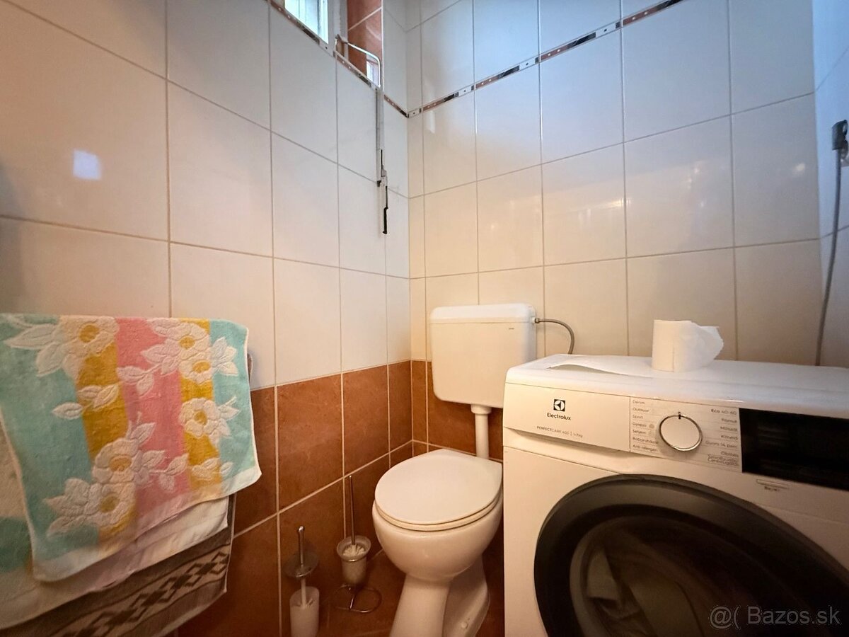 MAĎARSKO - ENCS - 3 IZBOVÝ RODINNÝ DOM S TERASOU, DVOJGARÁŽ, - 20