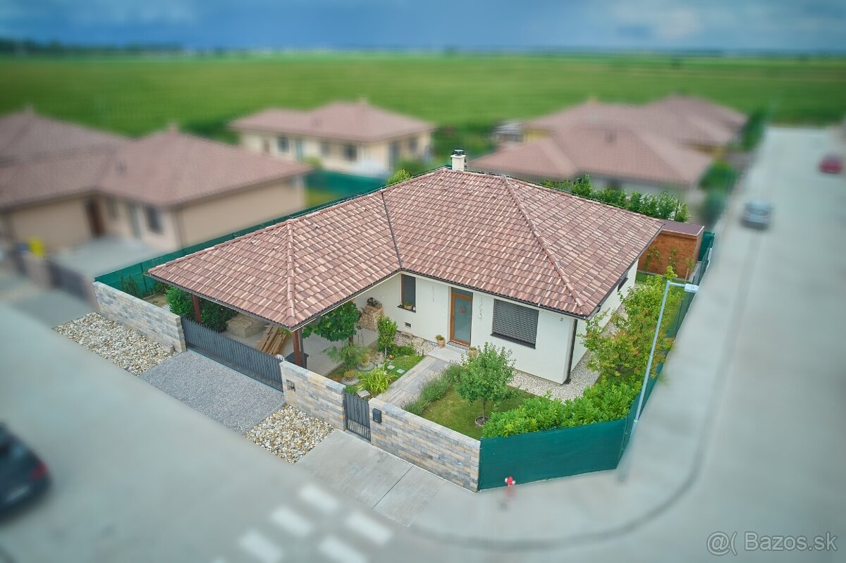 Predám 4-izbový RD – Hurbanova Ves, okres Senec - 20